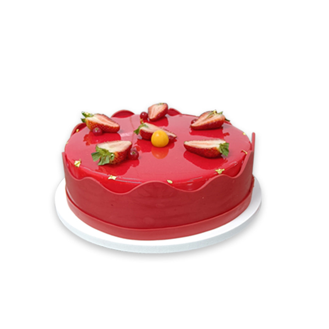 Strawberry Cake in Dubai